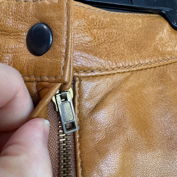 Vintage caramel Tan Italian Leather Skirt size 12 - Picture 7 of 8
